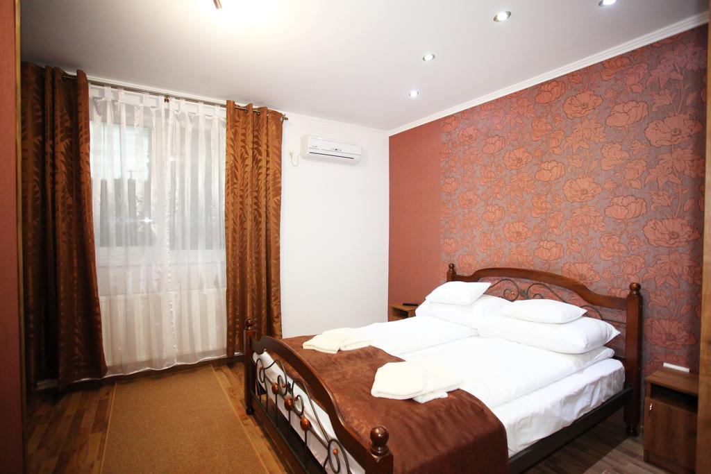 Mirage Hotel Berehove  Phòng bức ảnh