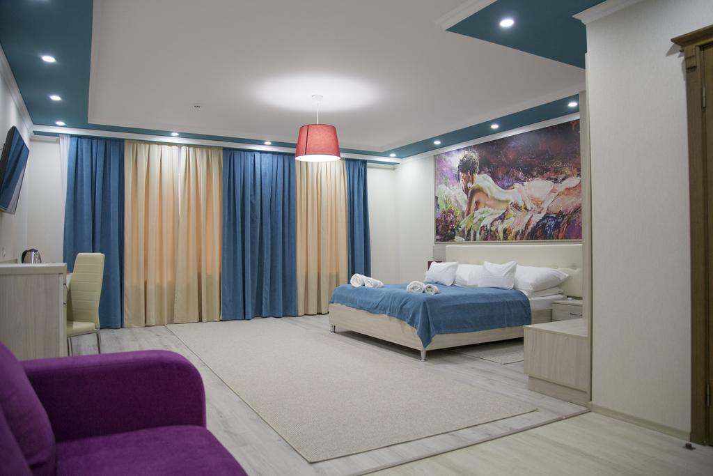 Mirage Hotel Berehove  Ngoại thất bức ảnh