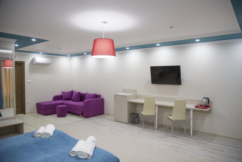 Mirage Hotel Berehove  Ngoại thất bức ảnh